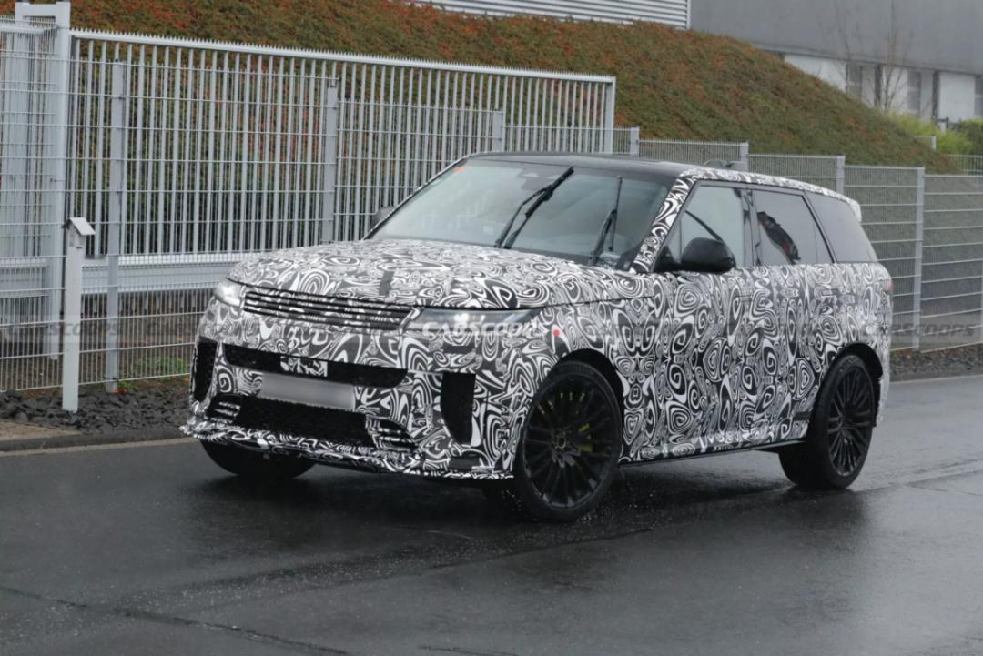 车市热门[超话] 尽管第三代揽胜运动版于2022年才问世，但其改款测试车近日已被