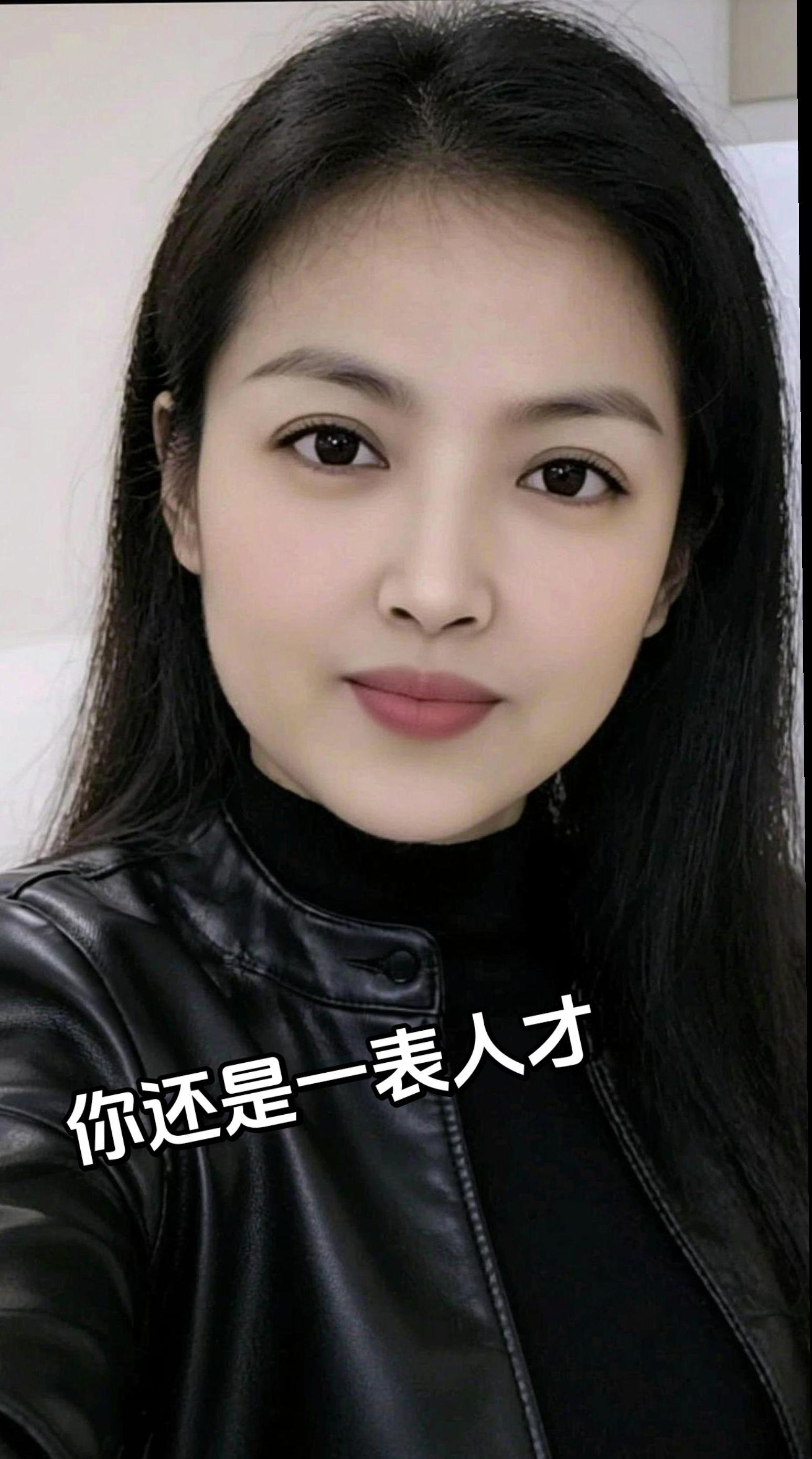 穿搭气质穿搭颜值AI皮衣自拍