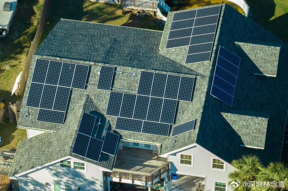 美股四周连跌科技重挫 或迎格局切换！这场石油危机让我们看见：光伏新能源未来可期全