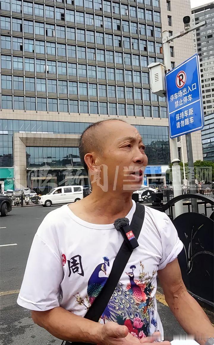 比周扒皮还黑！贵州贵阳，男子在一家公司干了26年电工，他勤勤恳恳，就指望老了有笔