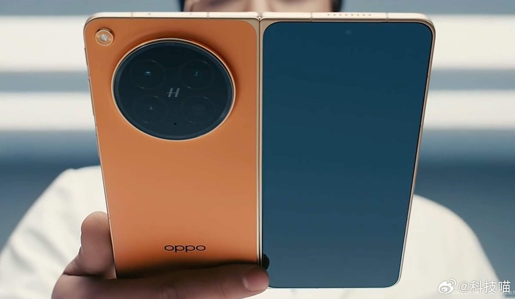 手机涨价什么时候是个头预计得到2028年这时候吧……也不是所有手机都涨价，苹果i