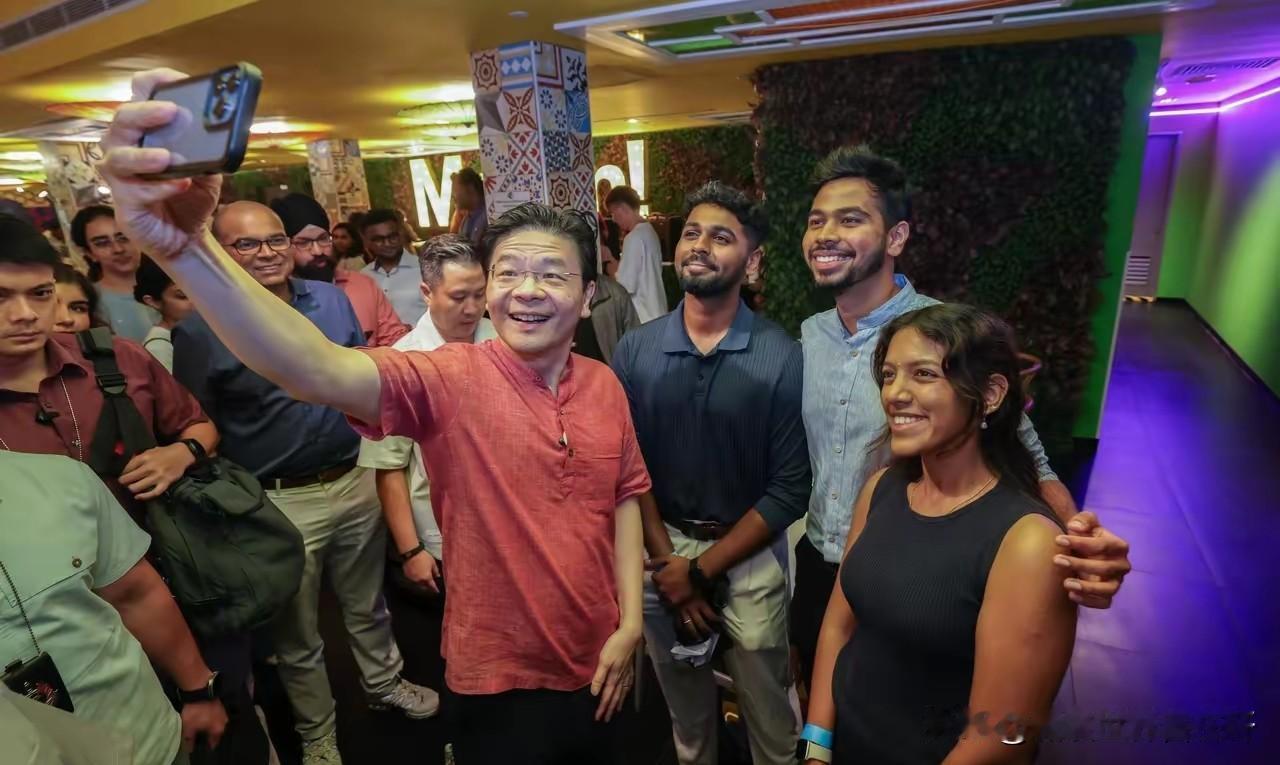 新加坡咋地啦？
黄循财：
我们“绝不容忍族群偏见”。
李显龙：
新加坡不能出现“