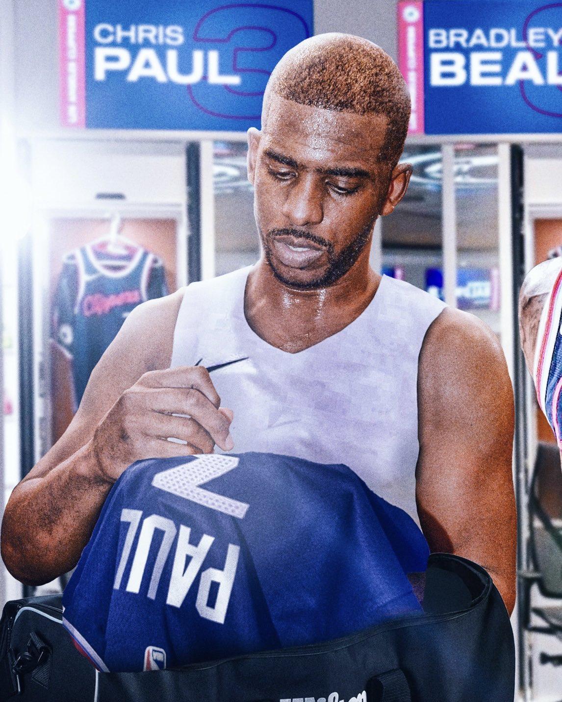 快船裁掉了队史最佳——克里斯保罗。没想到一心奢望的体面退役是这般尴尬离场，这一刻