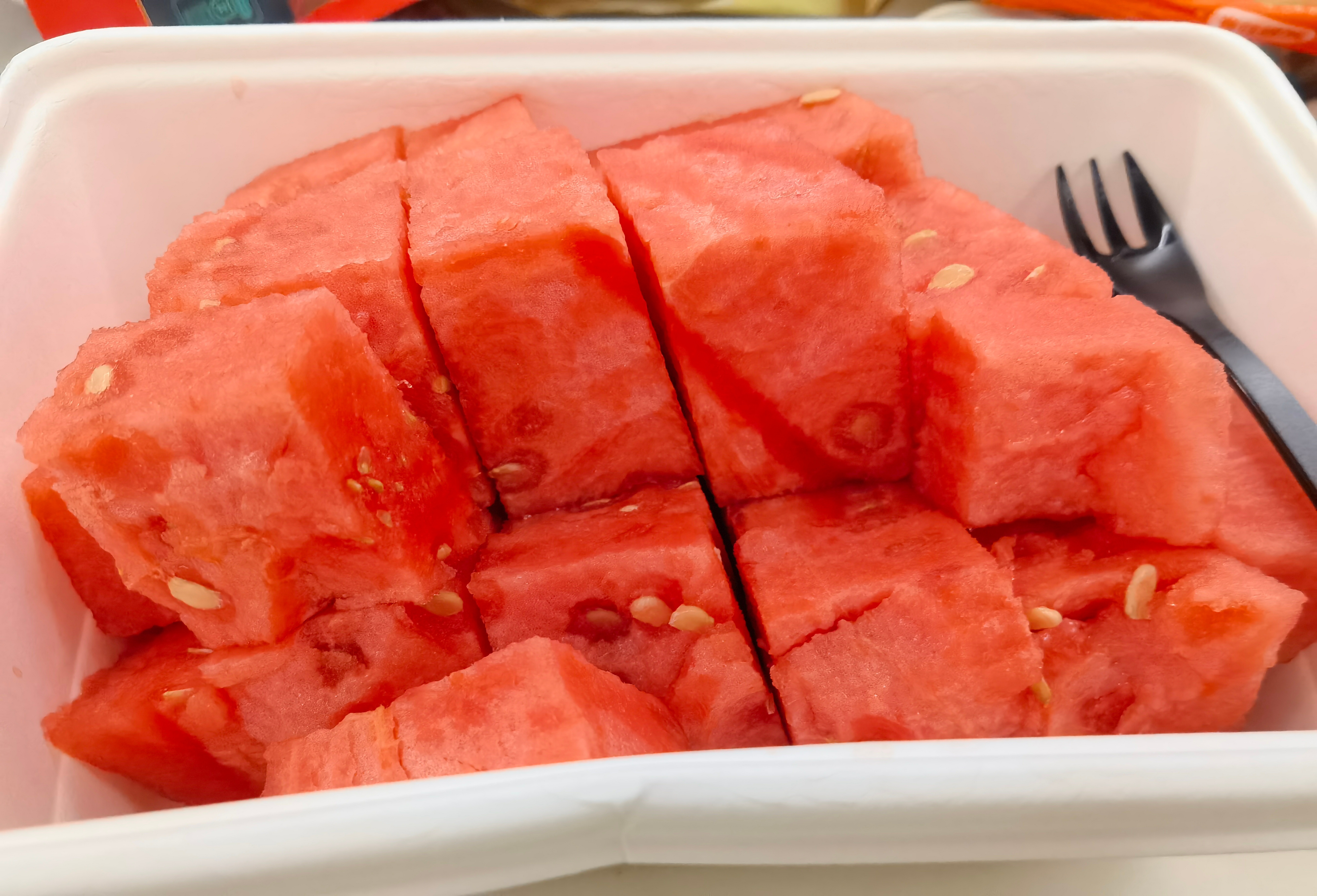 海南的夏天就是西瓜🍉➕空调[嘻嘻] ​​​