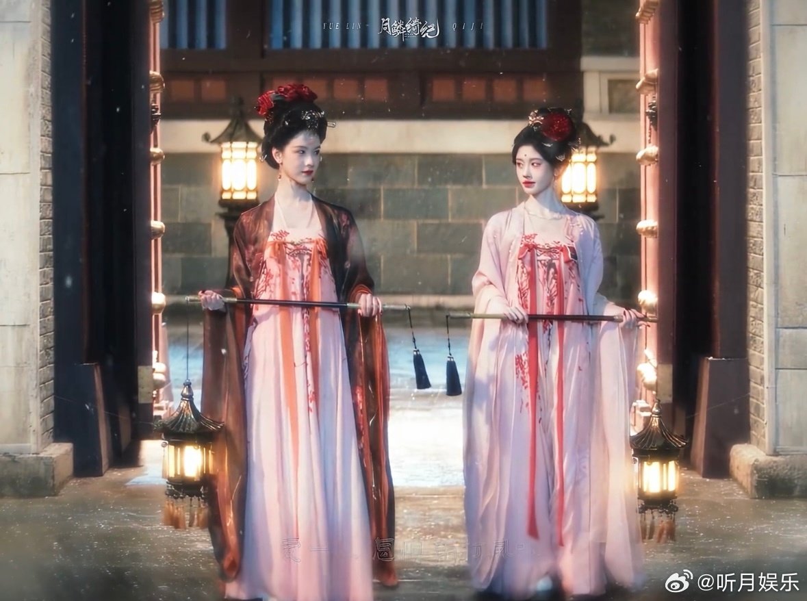 月鳞绮纪观众想看什么自己剪观众：既然正片不发，那我就自己动手！露芜衣和雾妄言的宿