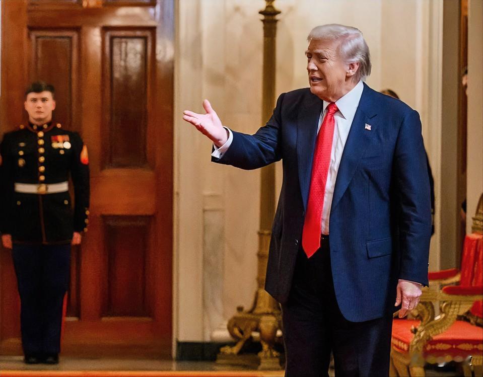 怒了，美国连夜宣布
当地时间27日深夜，特朗普对外宣布：将无限期暂停来自所有“第