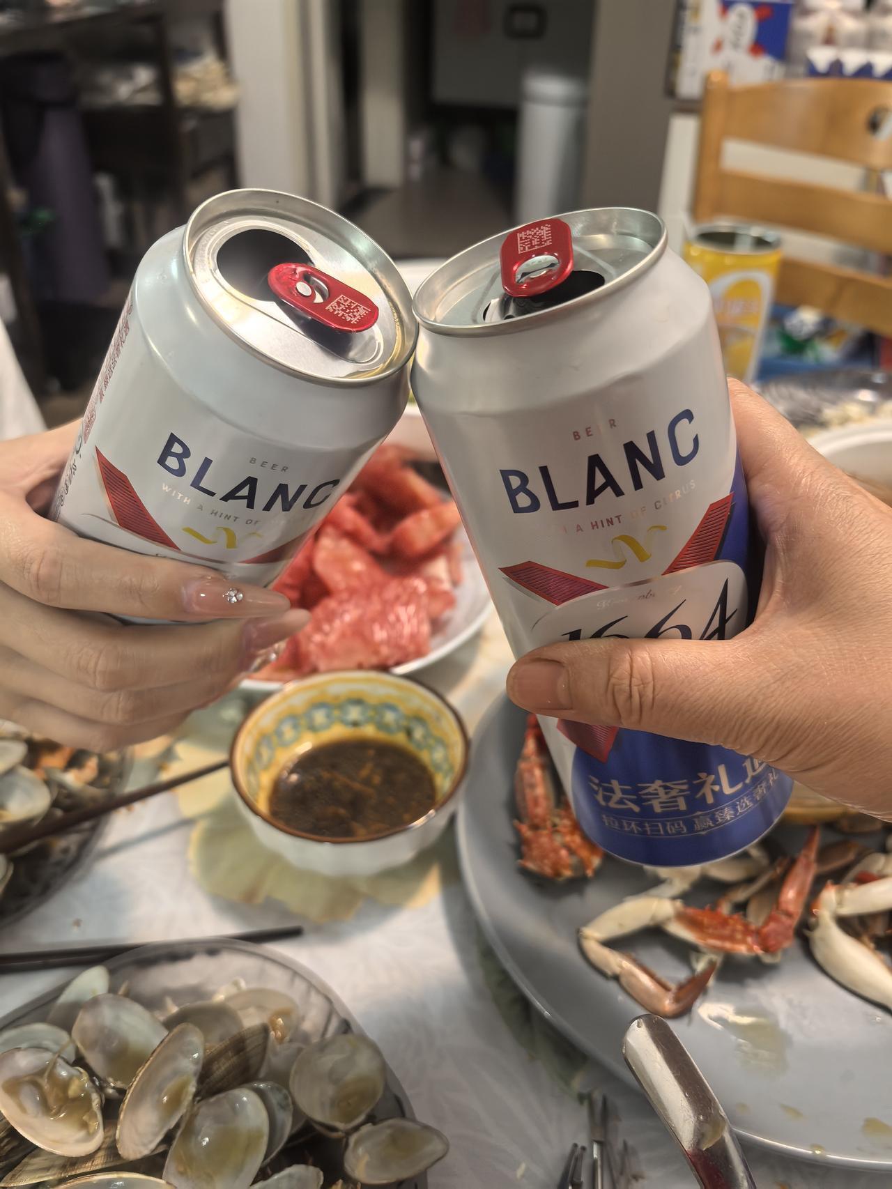 活了30年才懂：幸福和钱没多大关系，关键是抓住这3样
 
以前总以为，赚够钱、买