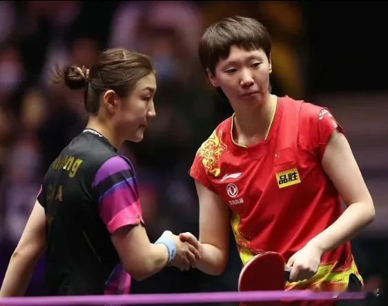 现在的陈梦就是日本女乒的伊藤美城，同样的情况奥运积分在女乒中排第三，但教练组都一