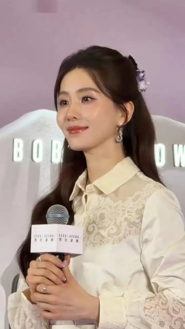 刘诗诗竟然都快四十岁了，完全看不出来，好美啊 