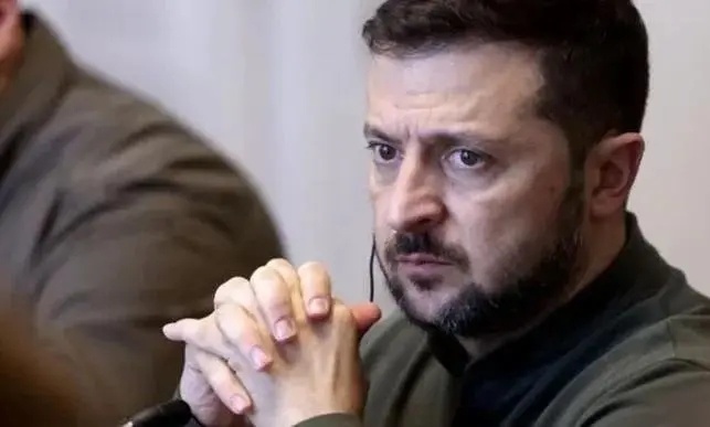 烽火问鼎计划 乌克兰总统泽连斯基在通过网络与CNN记者交流时表示，俄罗斯将不断寻