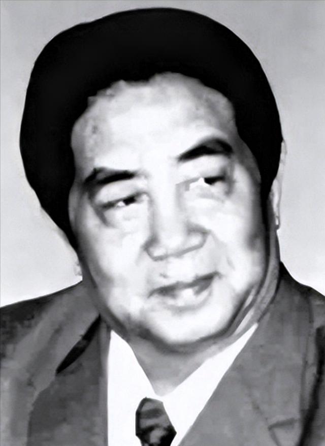 3秦川，原名苟克宽，1919年生，贵州赤水人，我党资深宣传思想工作者、老一辈革命