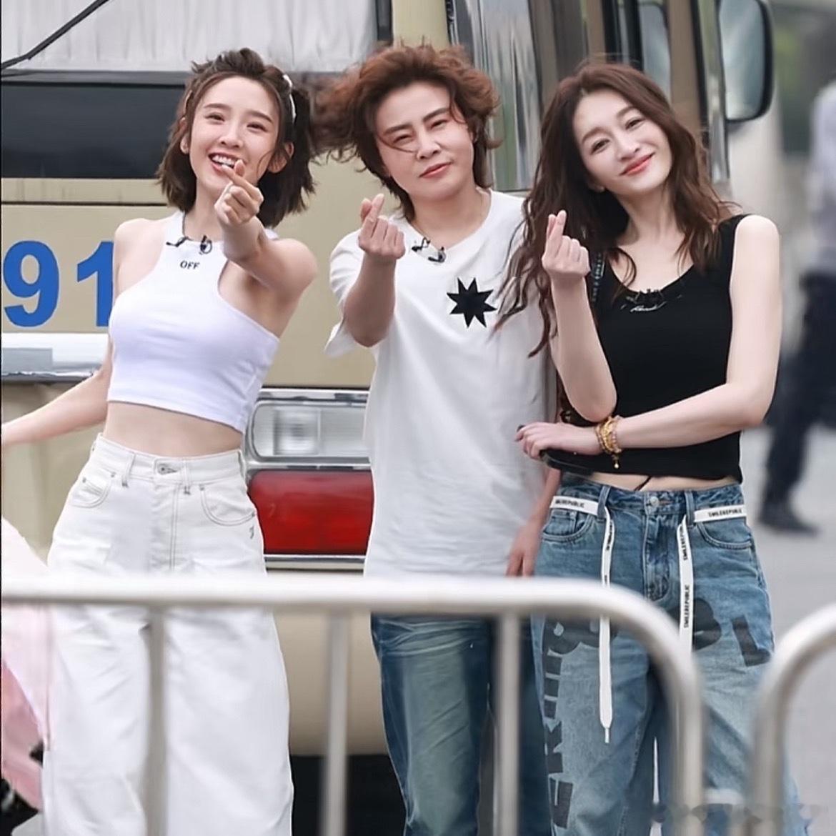 食之无味，弃之可惜说的就是她们这个团了吧李小冉团赢了庄法团