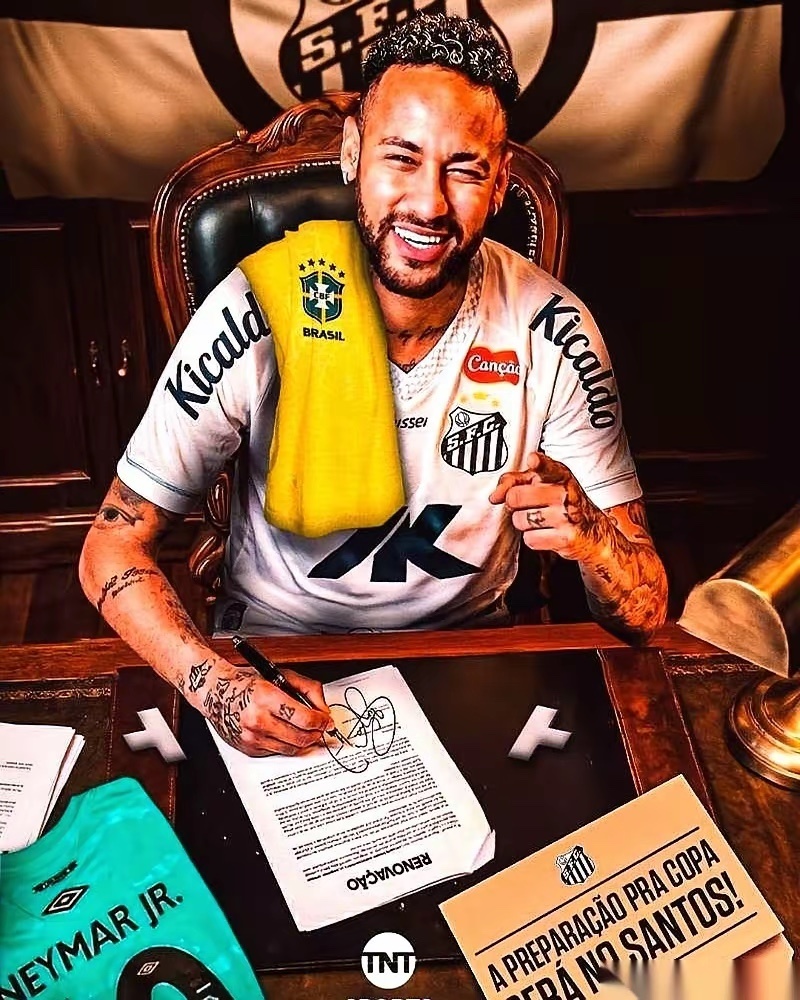 安切洛蒂那句话，听着真扎心：“我只看状态，不看名气。”这话是说给内马尔听的。内马