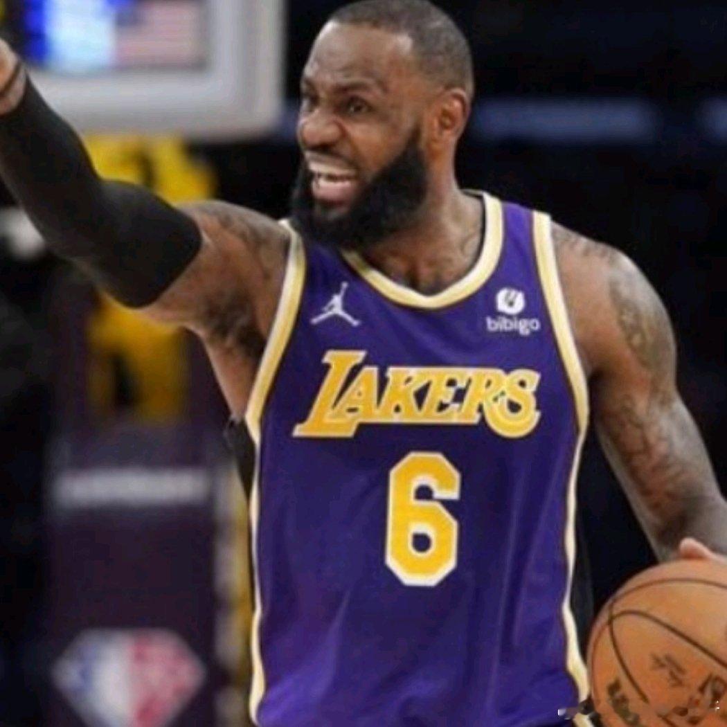 书写全新历史！詹姆斯成为NBA史上首位现役亿万富翁詹姆斯成NBA首位现役亿万富翁