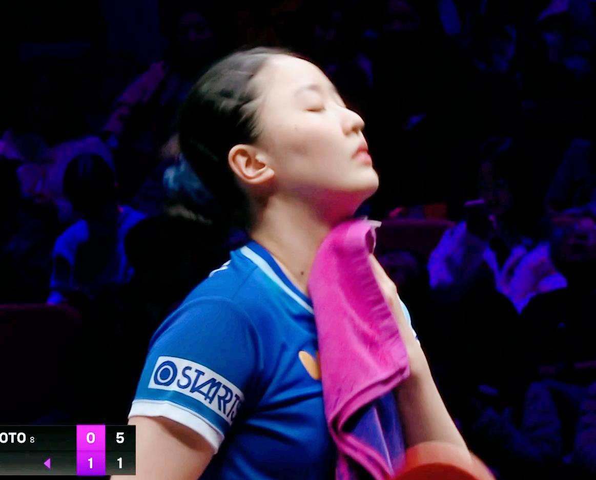 怪不得大藤沙月能爆冷王曼昱和陈熠？
今天裁判做法说明一切。
以前大藤回抛太严重了