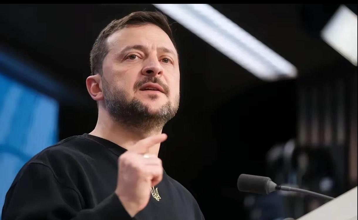 泽连斯基最近宣布一件事，可能让欧洲把敌对目标转向乌克兰。
   泽连斯基在一次公