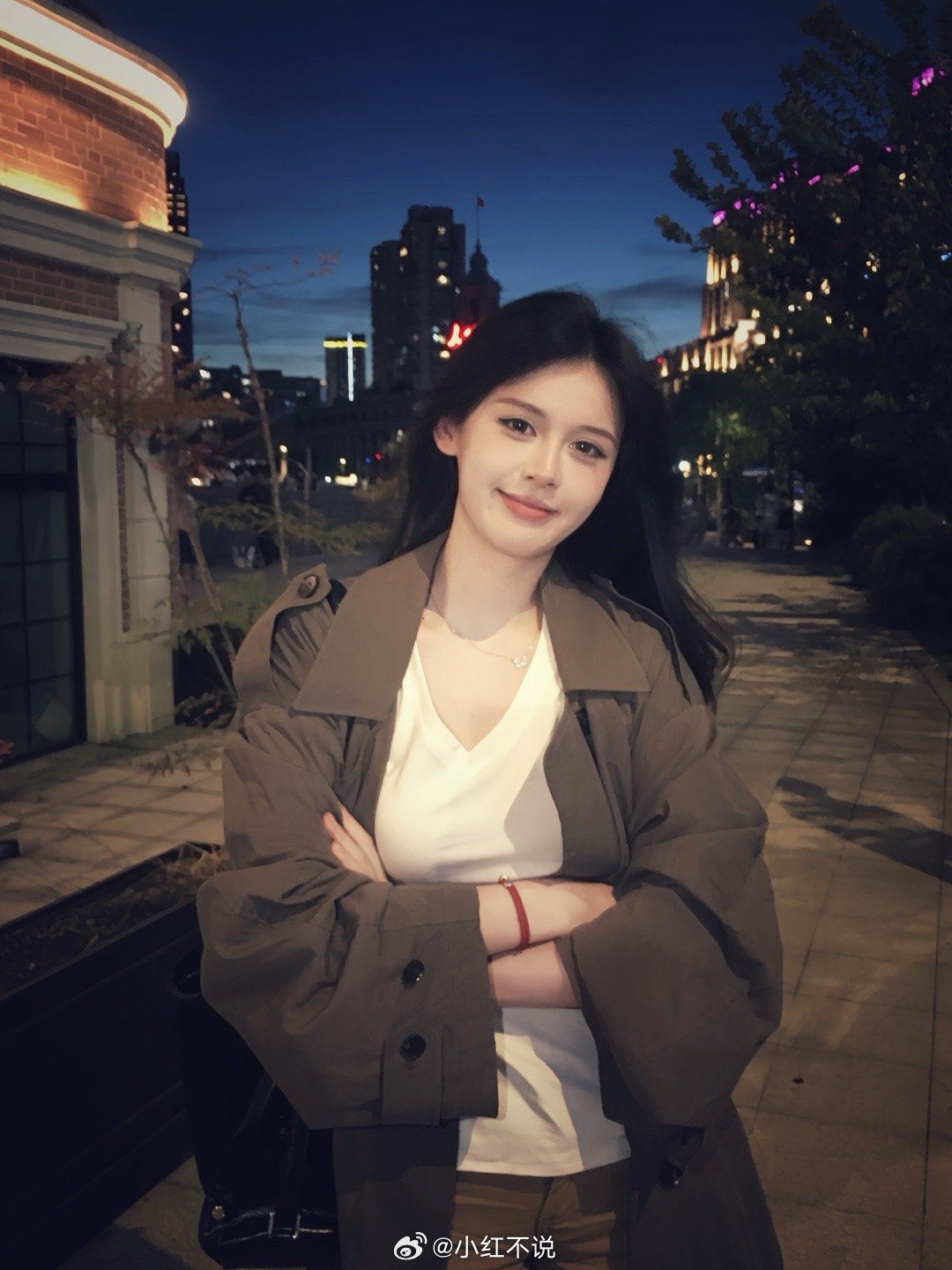 上海夜晚散步好惬意！🎑 ​​​