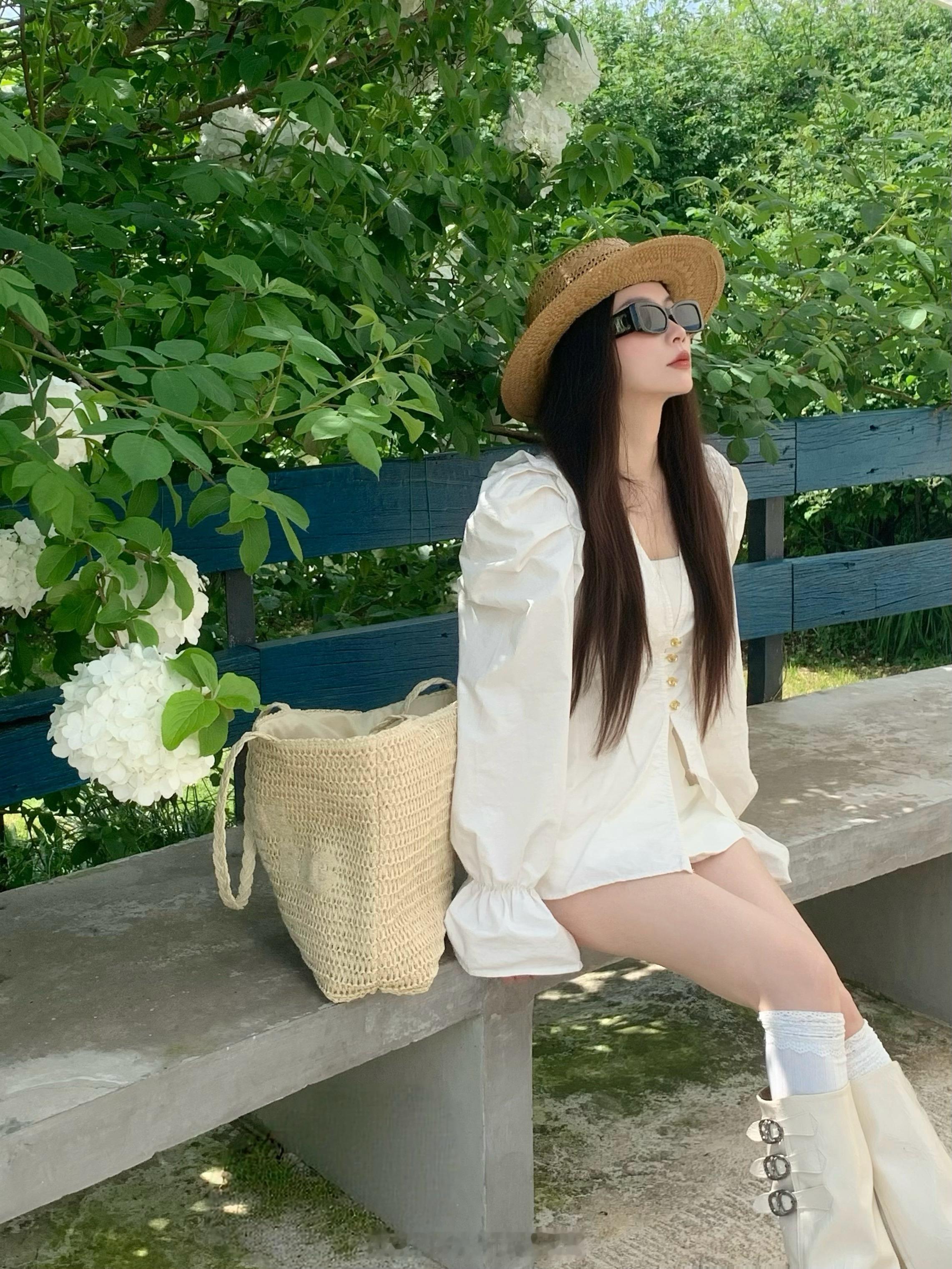 南京约拍  人间四月天🍃氛围感喜欢拍照也喜欢你南京约拍绣球花