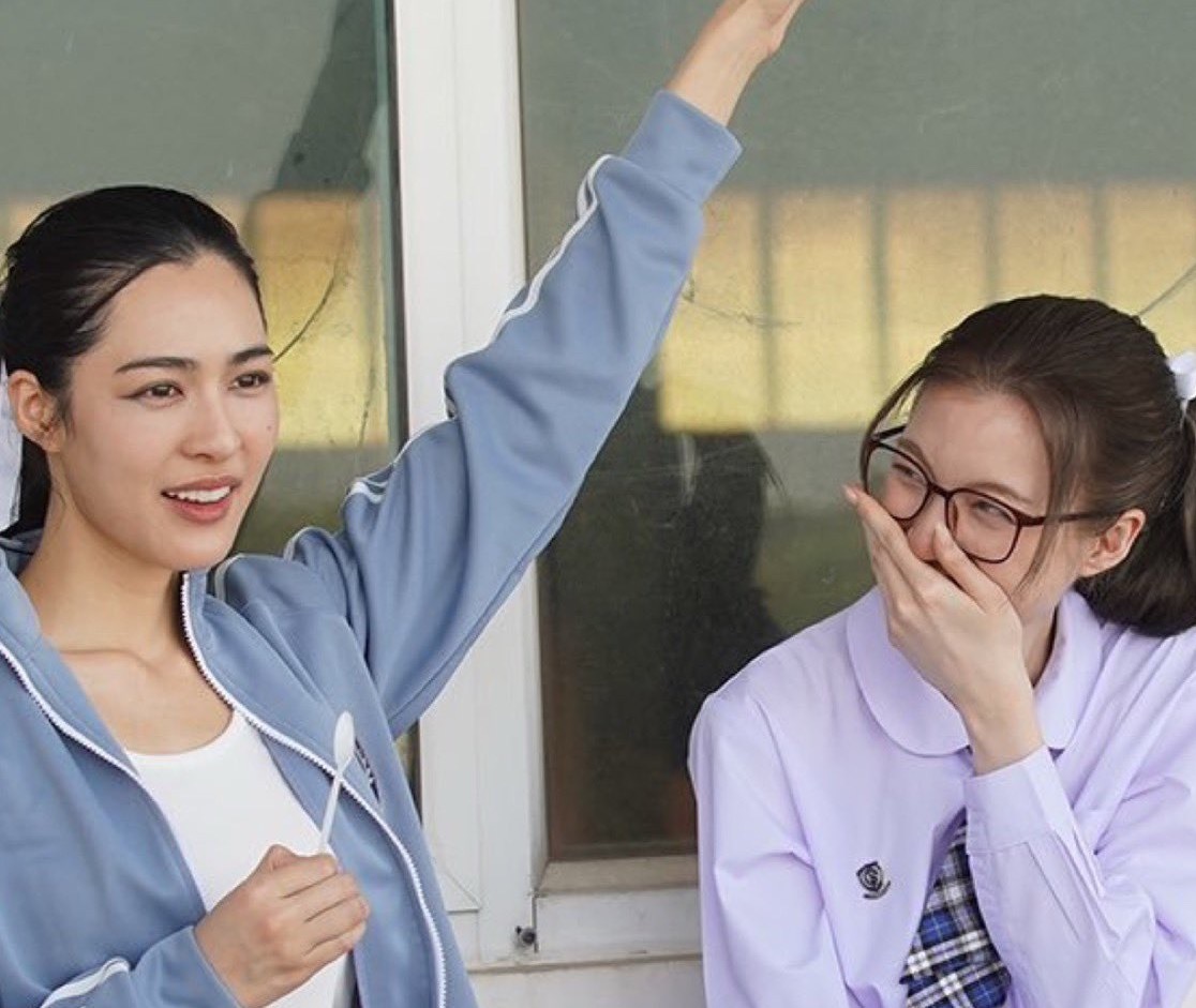TawanAyla    LingOrm没有任何区别，Oly就像是为了弥补没有彼