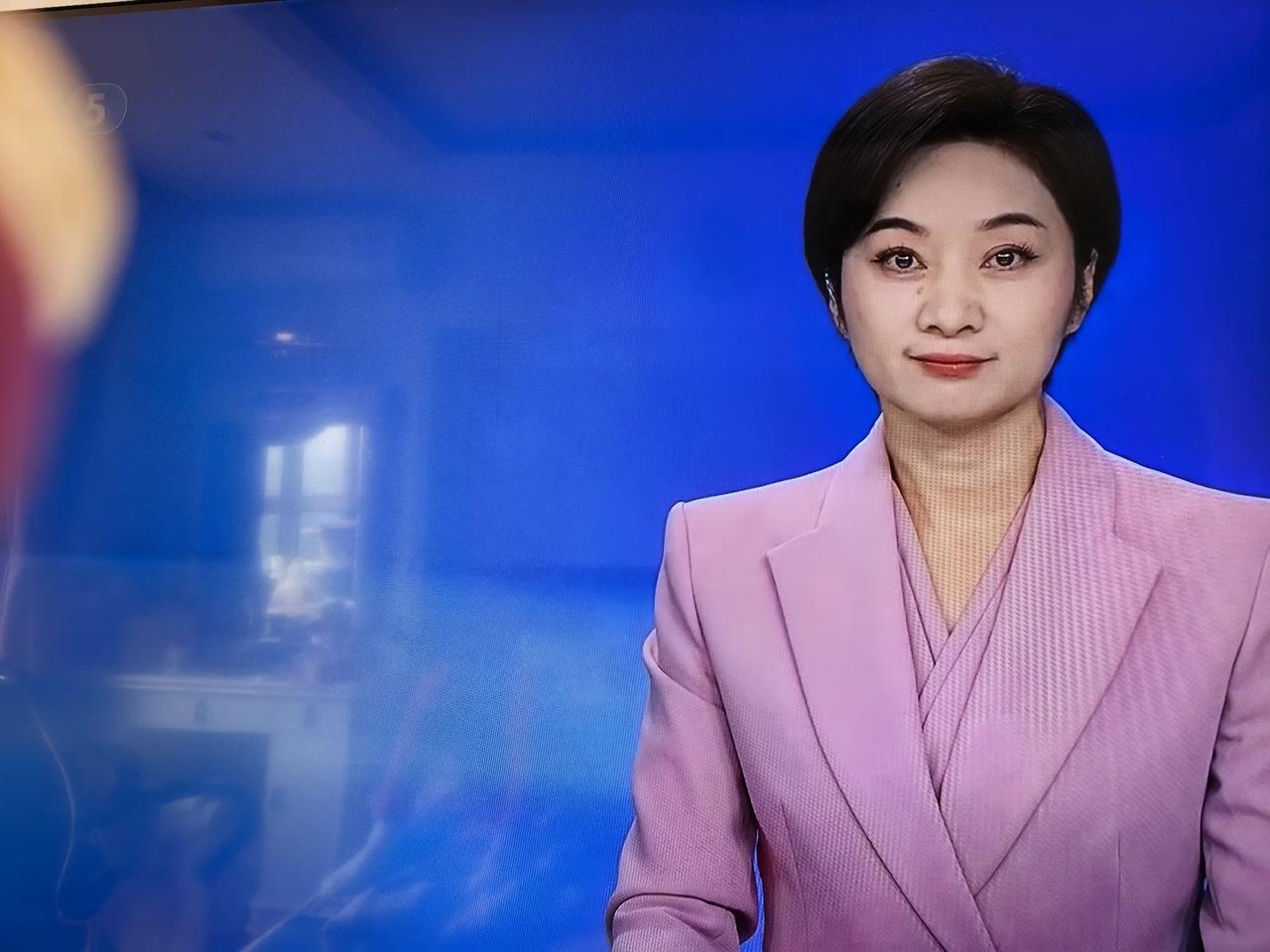 力量只是网球比赛的一个因素，而不是决定因素，决定网球输赢的主要因素仍然是技术和战