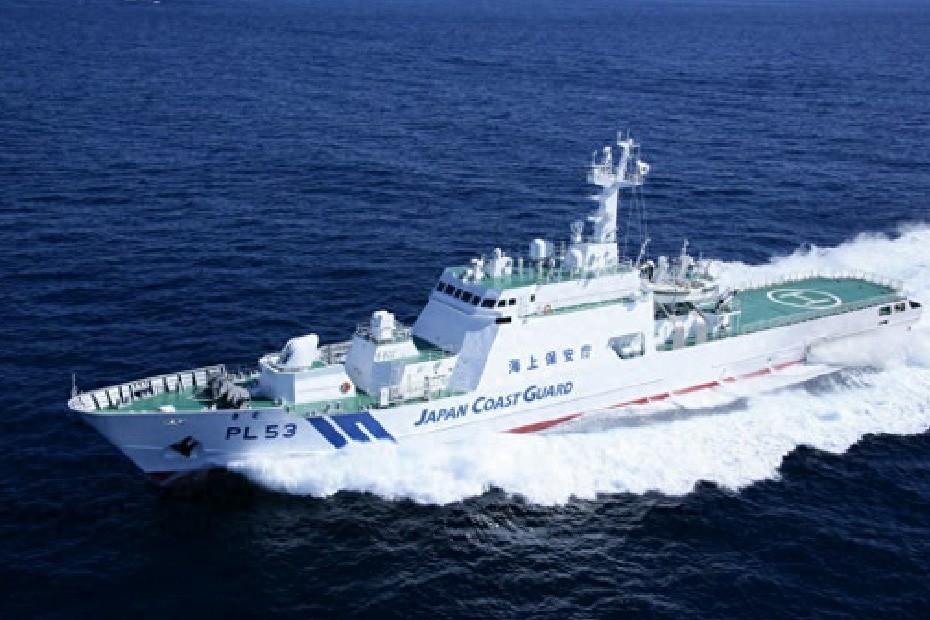 8艘日舰突然压向澎湖，台当局慌忙讨好迎接，大陆海警派出5000吨级巨舰。
受今年