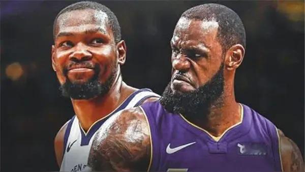 曾经的联盟大小王
如今作为对手还能在场上厮杀
可以说是看一场少一场了
这是多少人