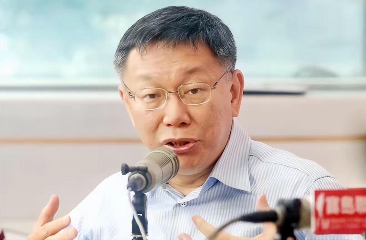 柯文哲交保复出，看着重回政坛，实则前路处处是难关，没有轻松翻盘的可能。
 
司法