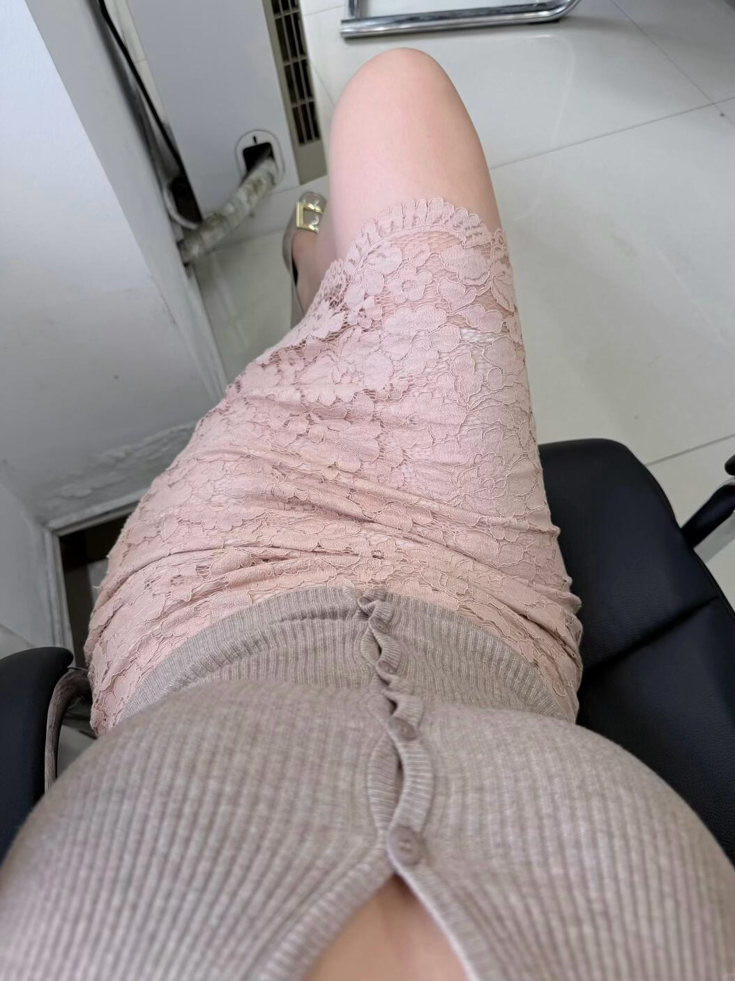 我朋友说我穿上这身像老阿姨 才没有呢 明明很性感的好吗！ ​​​