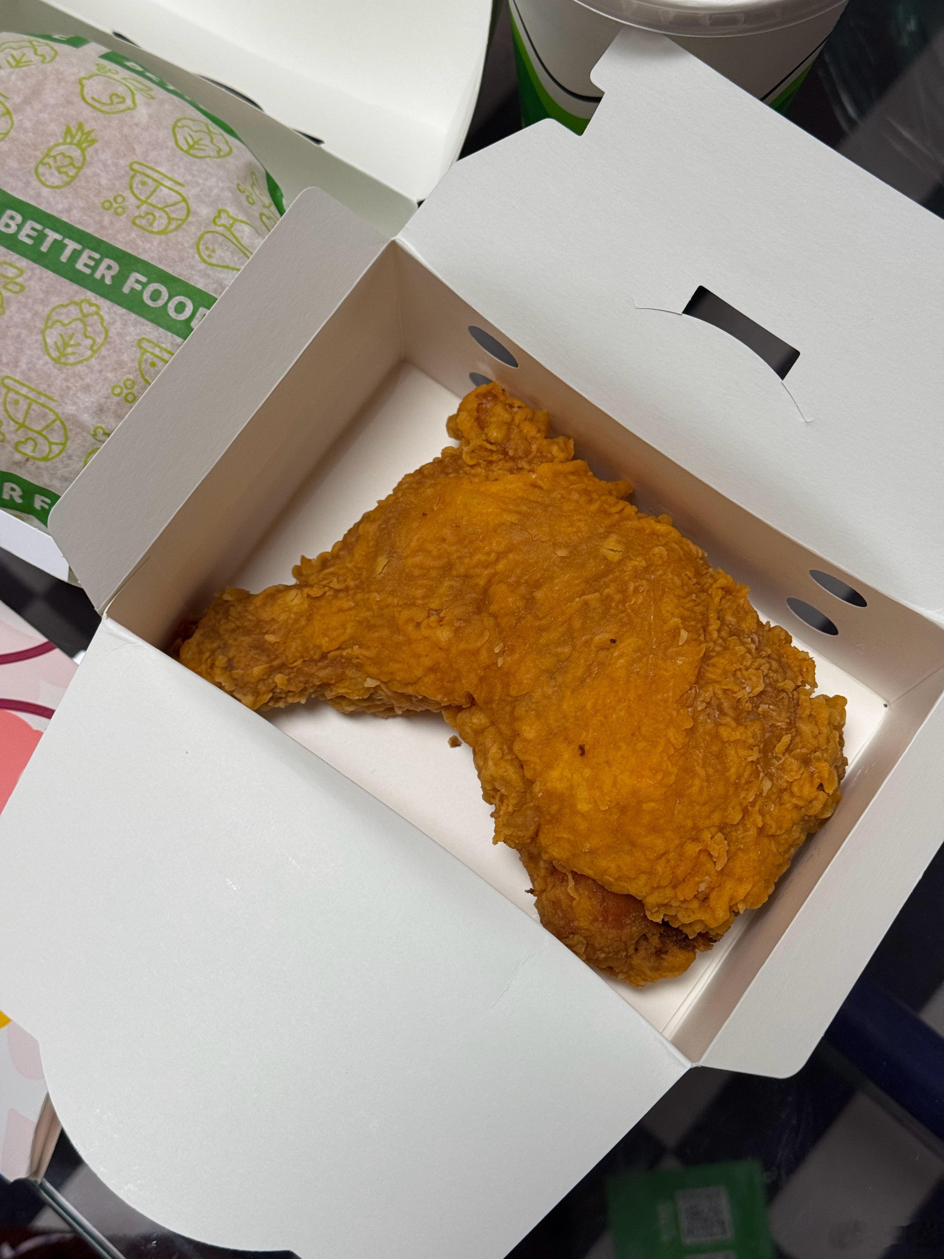 跟小林在沙发一起追剧呢，突然小林凑近挨着我，试探问：饿了吗？我：还好。小林：想吃