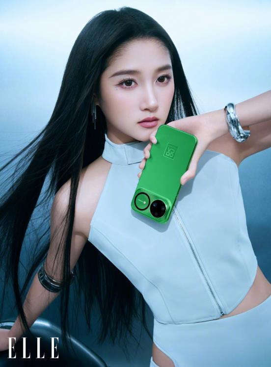 华为nova刚搞了个带感绿，小米17 Ultra则搞了个星空绿。看样子，明年手机