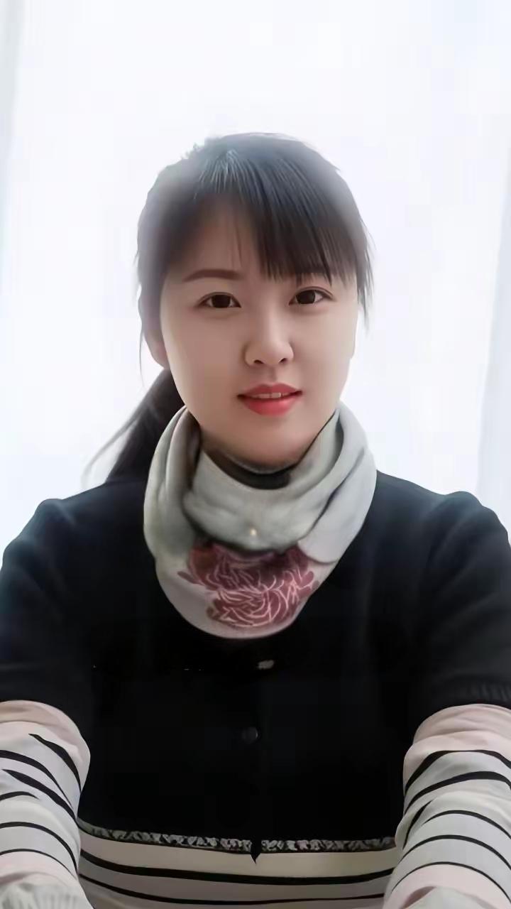 温柔冬日穿搭，暖心围巾搭配，元气满满的一天🌞💕