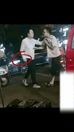 妻贤夫祸少，男子收敛暴气，女人及时劝解化解了一场血光之灾