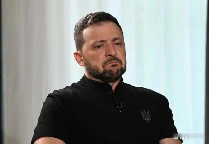 泽连斯基撑不住了，乌克兰濒临破产！

泽连斯基这次是真的疯了！国库马上见底，前线