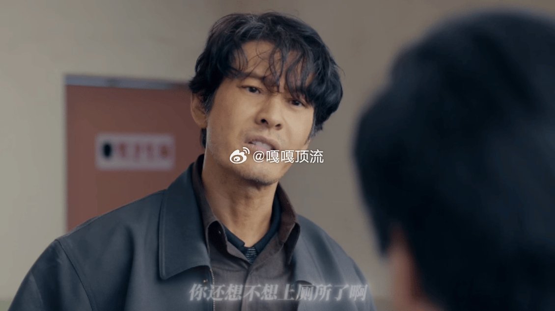 黄晓明放学别走表情包上新 黄晓明真的是行走的表情包制造机！新剧刚播没几集，新鲜表