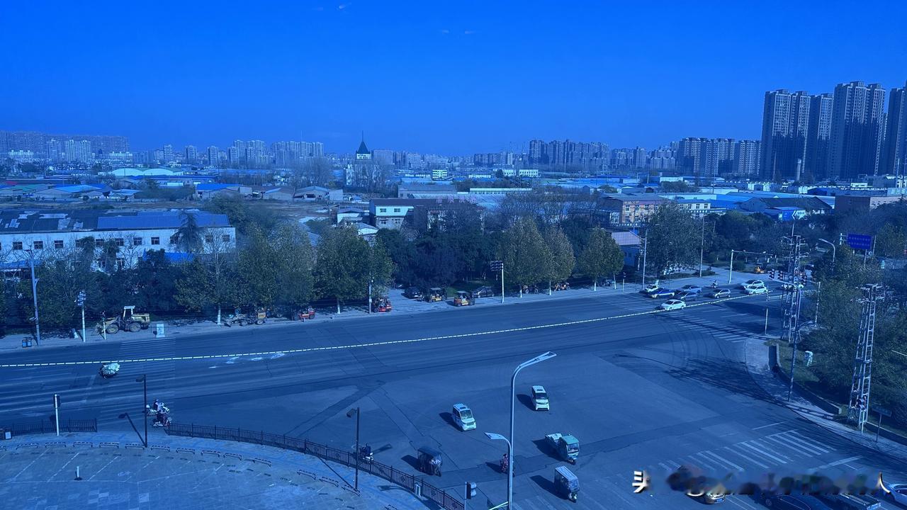 前一段坊间传出漯河召陵区桐柏路的断头路，市政计划在最近几年贯通。承担起距此路不远