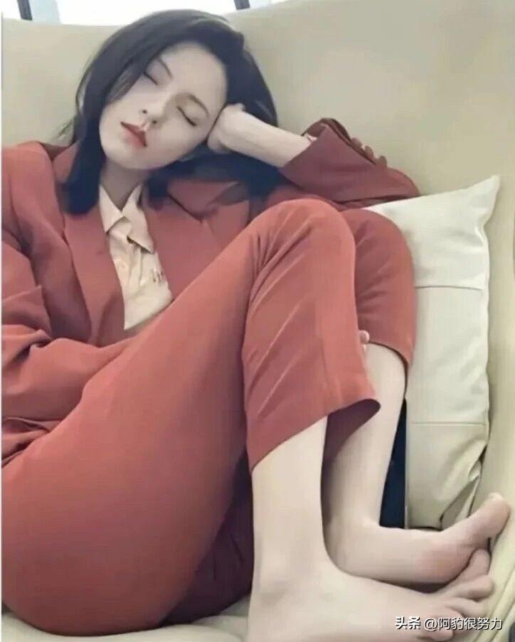 朴实的女人,你喜欢吗?朴实无华的女人，内心会非常的善良，就这一点，也会很招人喜欢