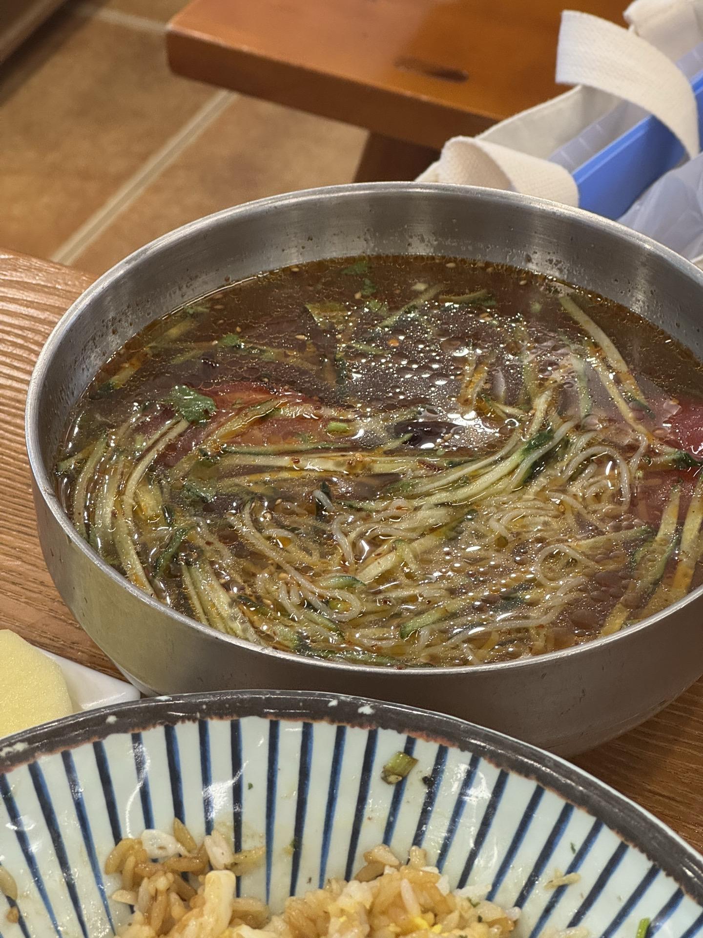 南京 咱二叔老式烤肉馆 偷拍顾客并网 暴 咱二叔老式烤肉馆 因为写了评...