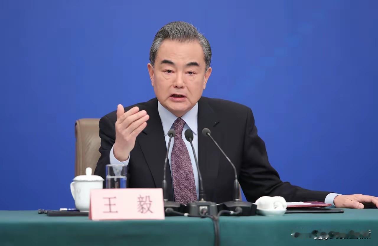 连续四个月，镝、铽、氧化钇出口量基本归零，镓的出口几乎全线停掉。信越化学已经停止