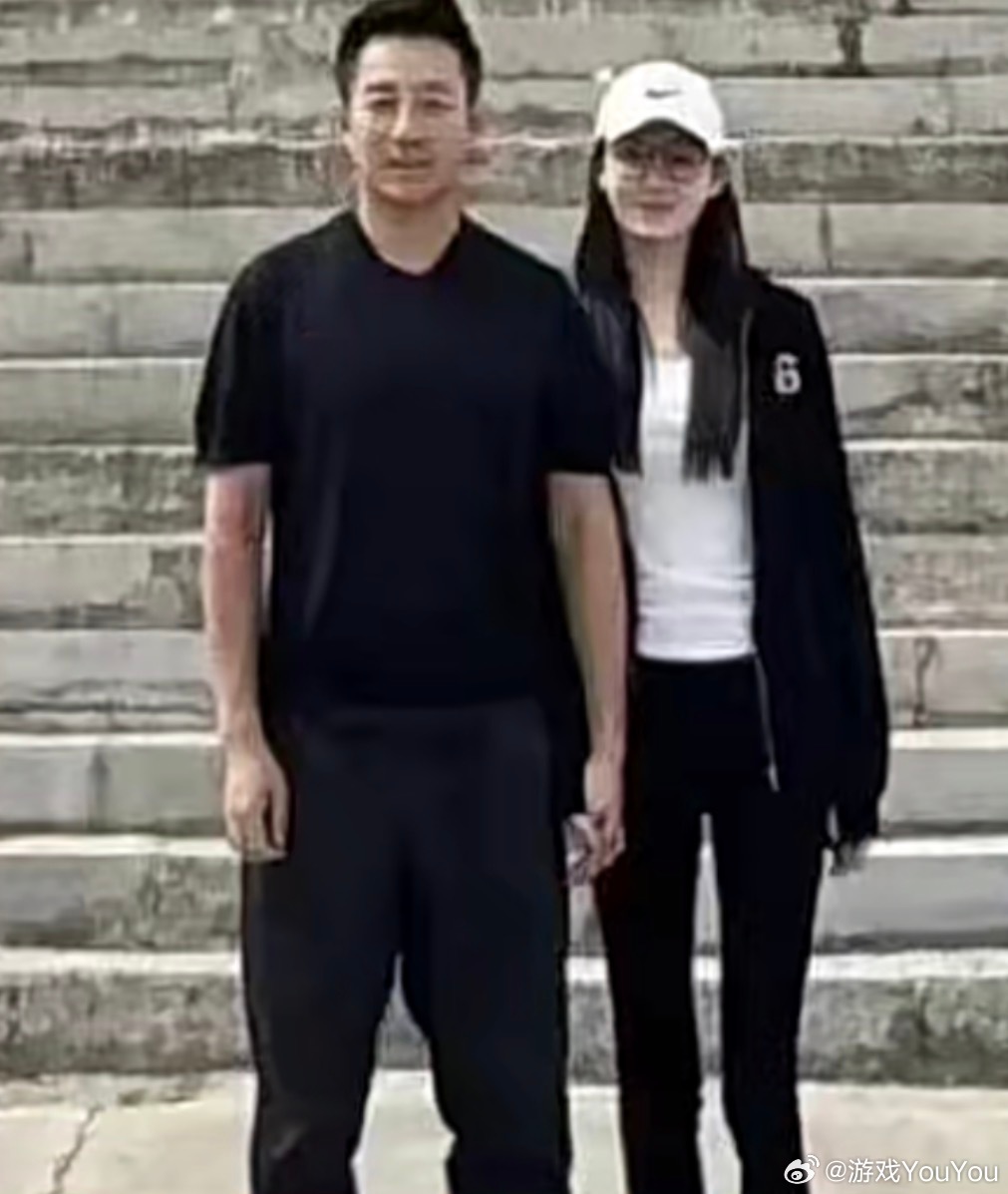 张颖颖称大S前夫和朋友女儿裸聊张颖颖曝大S前夫双向情感障碍症台媒曝张颖颖与大S前