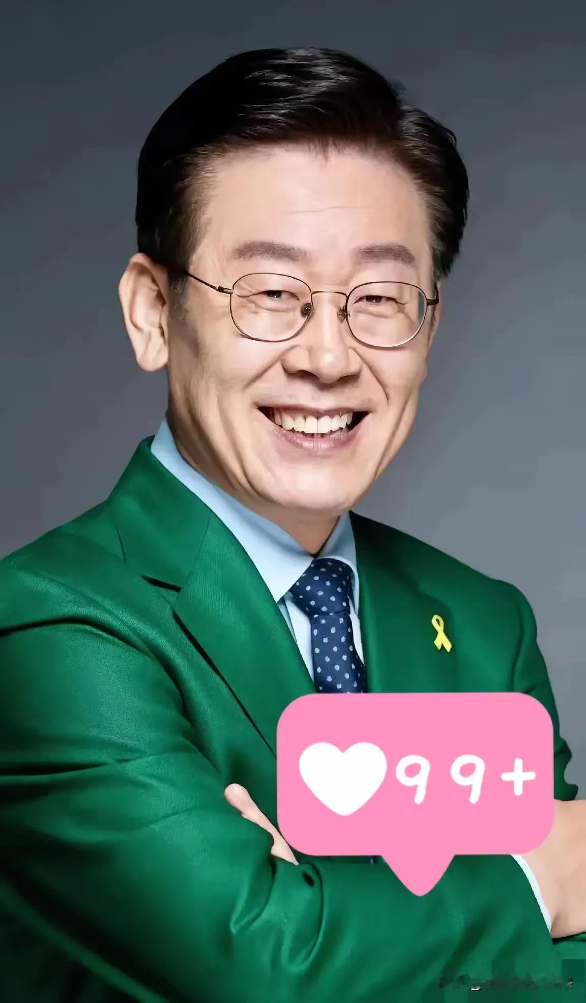 中韩联手放大招了！  
11月3日，央行官宣：和韩国续签4000亿人民币互换协议