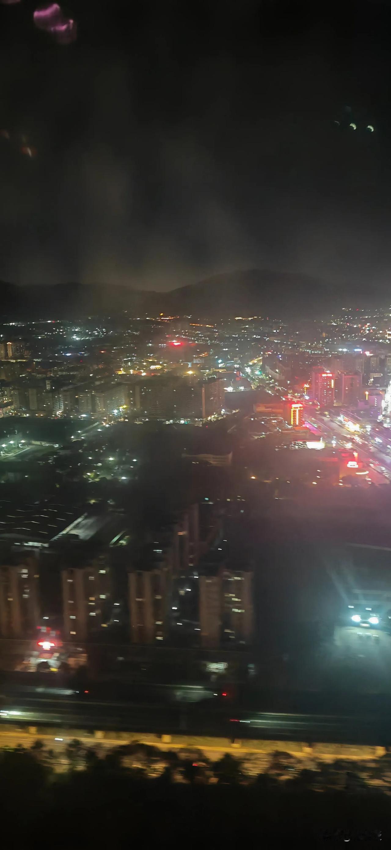 猜猜
这是哪个城市[呲牙]