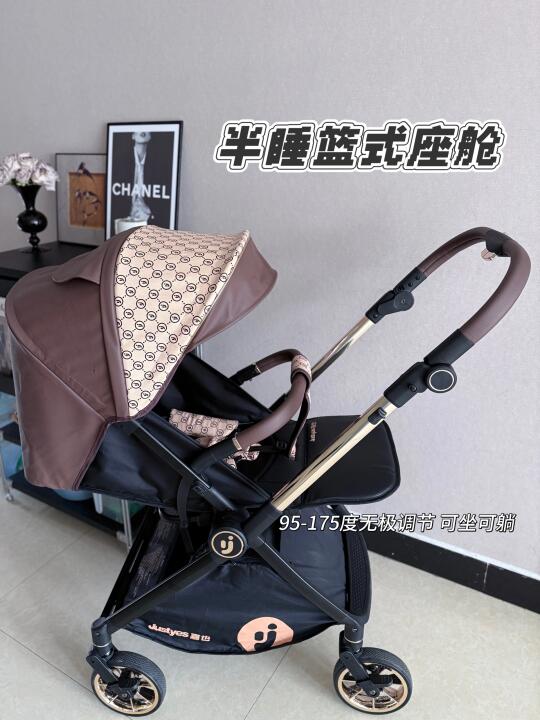 最终还是向一键收车的婴儿车下手了…
