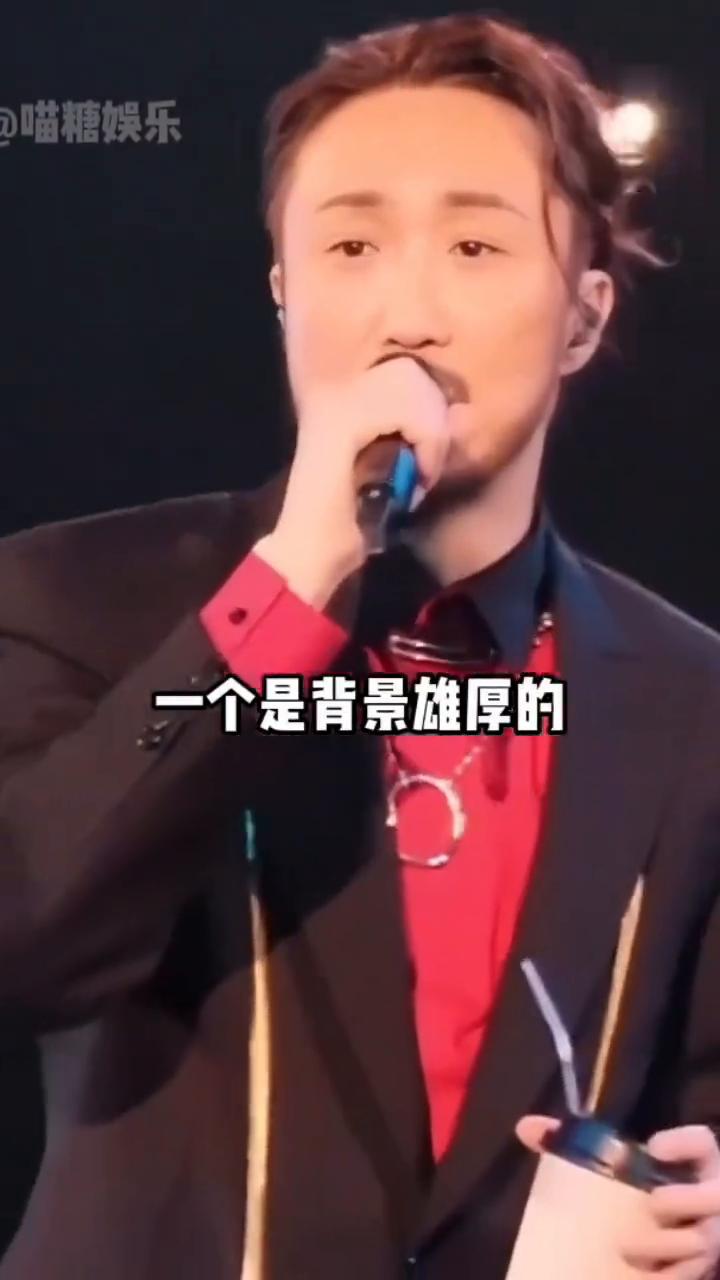 各自现状：蔡卓妍、郑中基离婚16年。
分道扬镳16年后，蔡卓妍、郑中基早已天差地