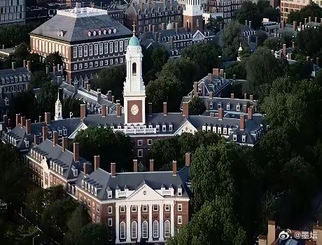 大学开放行不行？综合各方面利弊，答案是开放弊大于利，所以不应该开放！如果你不懂，