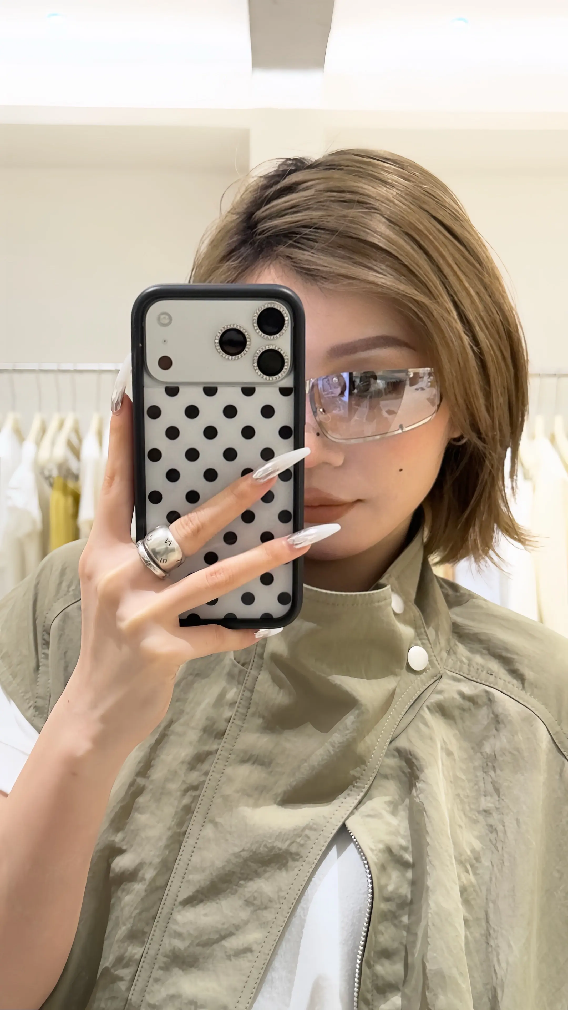 我是一个幸福主义者 从不扫自己的兴 从不等任何人