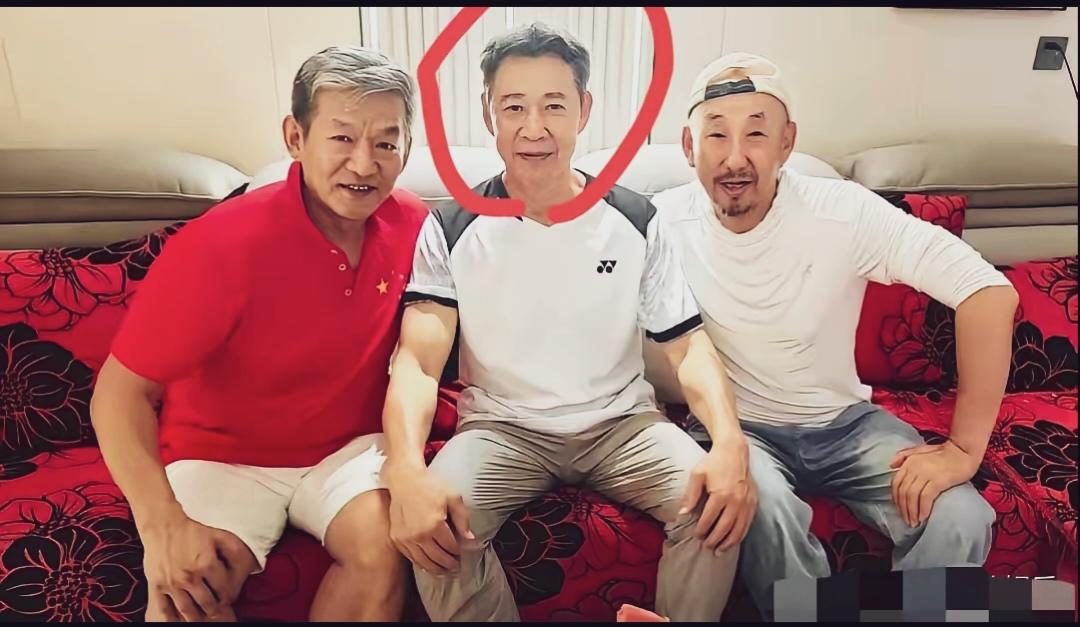 70岁张丰毅状态真好，比年轻人的身材还健硕有力量！