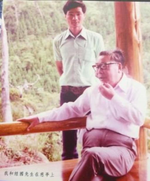 蒋介石刚咽气，比蒋经国只大12岁的宋美龄就想独揽大权，没想到，一向憨厚的蒋经国在