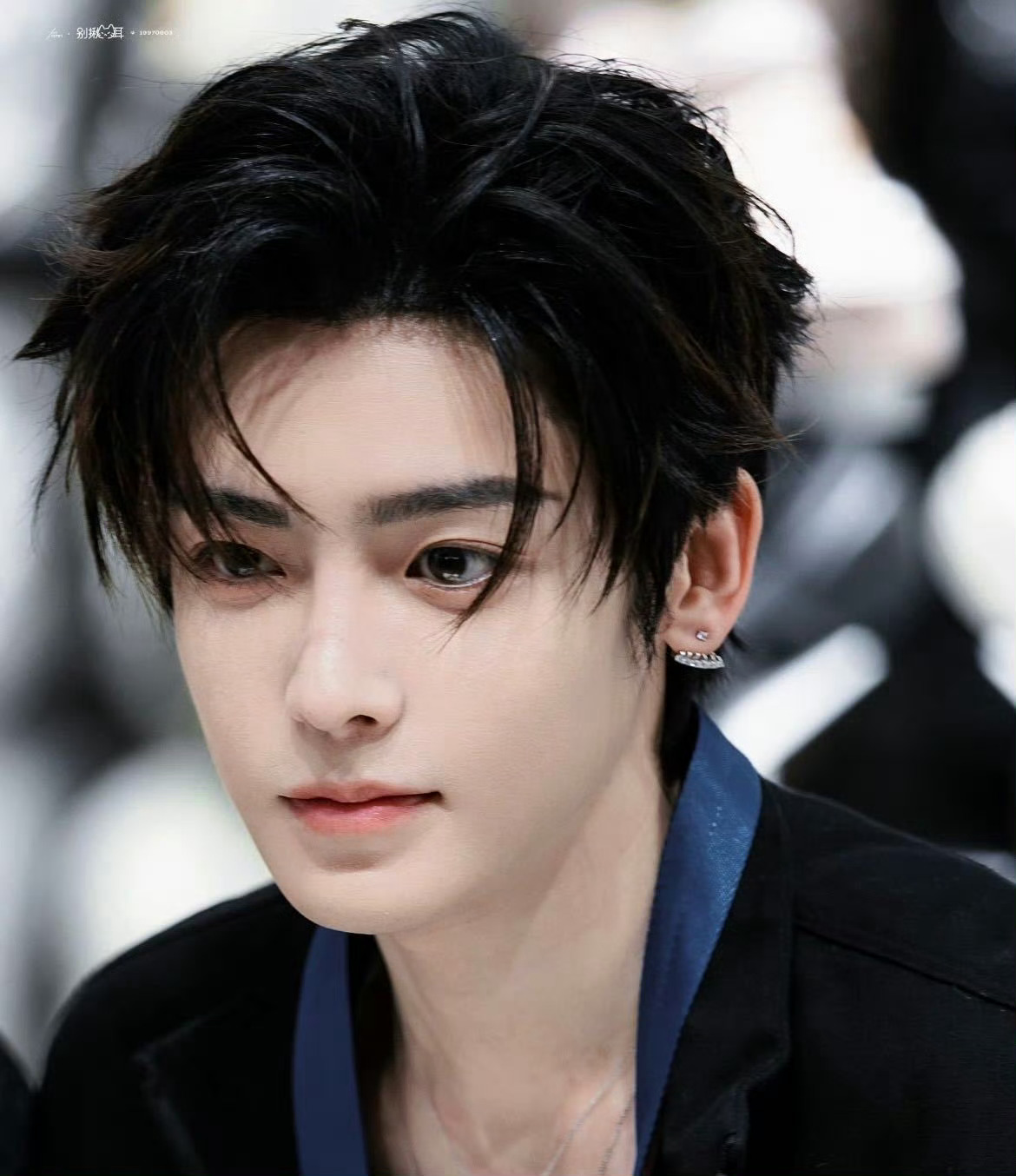 侯明昊聊足球能聊一晚上原来侯明昊还是个足球迷 原来侯明昊还是个足球迷，好全能啊 