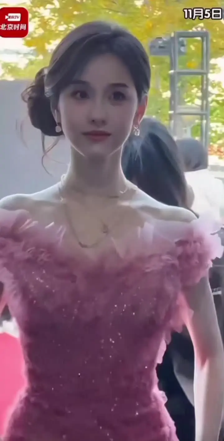 陈都灵