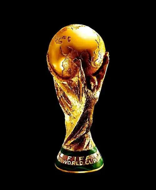 西班牙时隔16年夺得世界杯冠军 西班牙🇪🇸与阿根廷🇦🇷这场比赛，阿根廷在